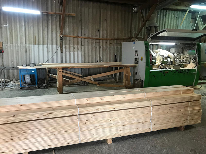 al�n tahtas�, al�n tahtas� imalat�, al�n tahtas� fiyatlar�, ah�ap profil, oymal� al�n tahtas�, s�p�rgelik, ah�ap kap� pervazlar�, ��ta imalat�, pencere ��talar�, seperat�r imalat�, speret�r modelleri, d��eme tahtalar�, lambiri, pres kalaslar, ekli d��eme, �at� al�n tahtas�, oymal� al�n tahtas�